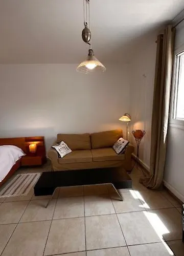 Angel House Δροσιά